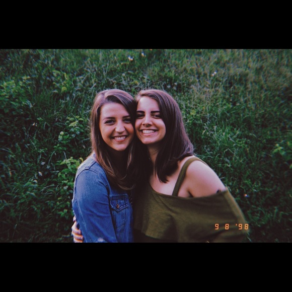 ✨Meet The Posher!✨ - Picture 3 of 4